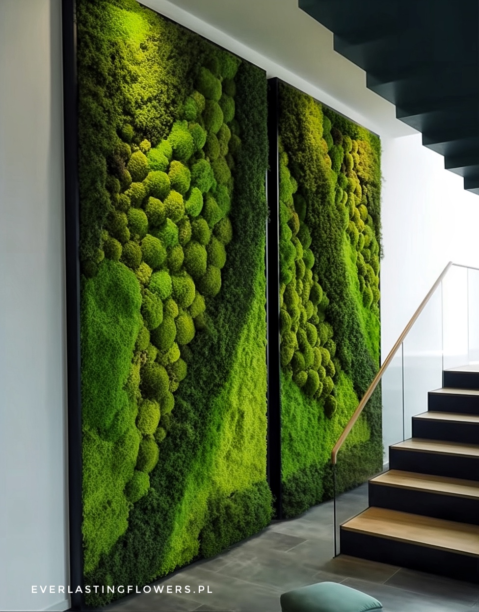 EverlastingFlowers vertical strip of moss from the floor to the 9a466d59 dc9b 4c1b b4e5 f37ab279ba1d